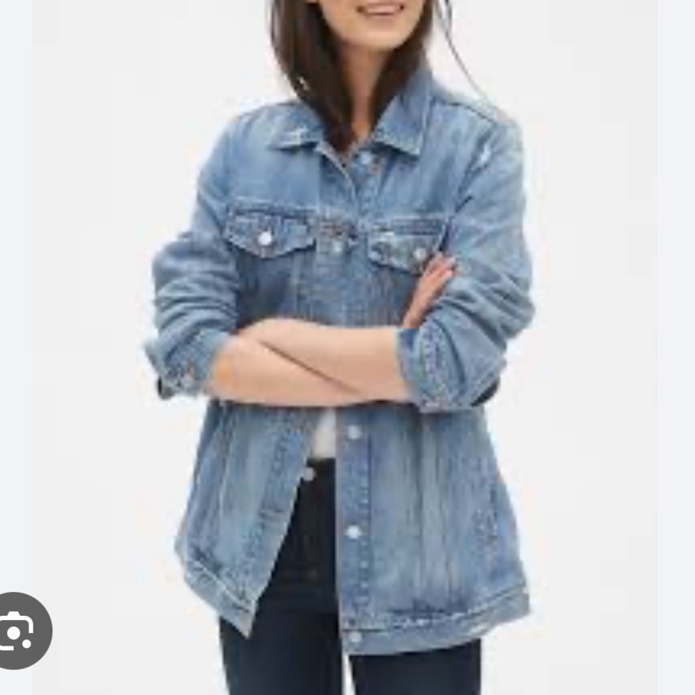 NWT GAP Icon Distressed Oversized denim jacket